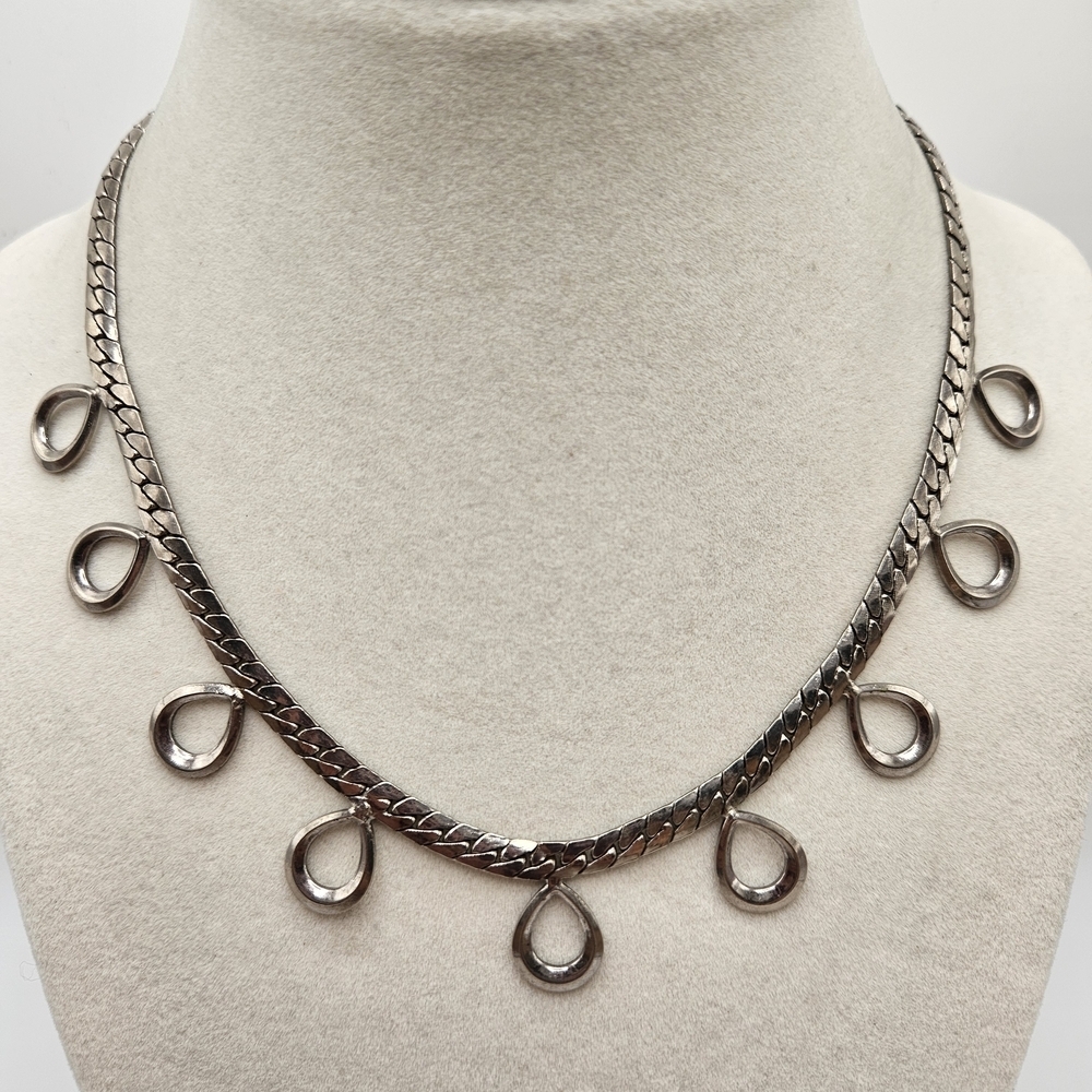 VINTAGE Signed Paris Silver Tone Looped Chain Necklace Fold-Over Clasp